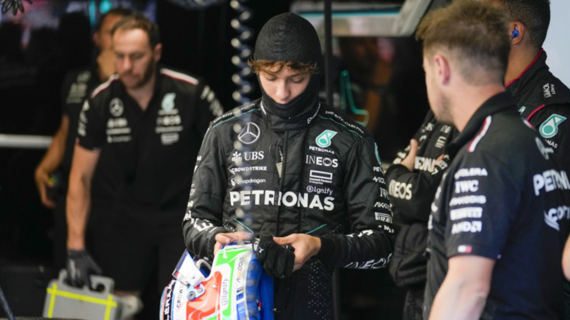 Пилотът Кими Антонели без драскотина сле...