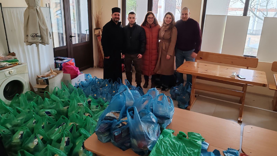 Рождественска дарителска кампания оказа подкрепа на деца и възрастни в нужда 