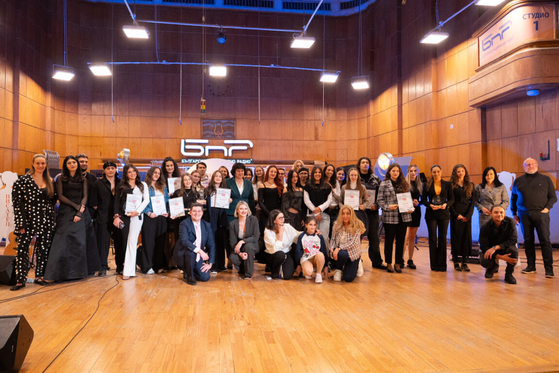 БНР раздаде първите национални награди "Тийн тайм"