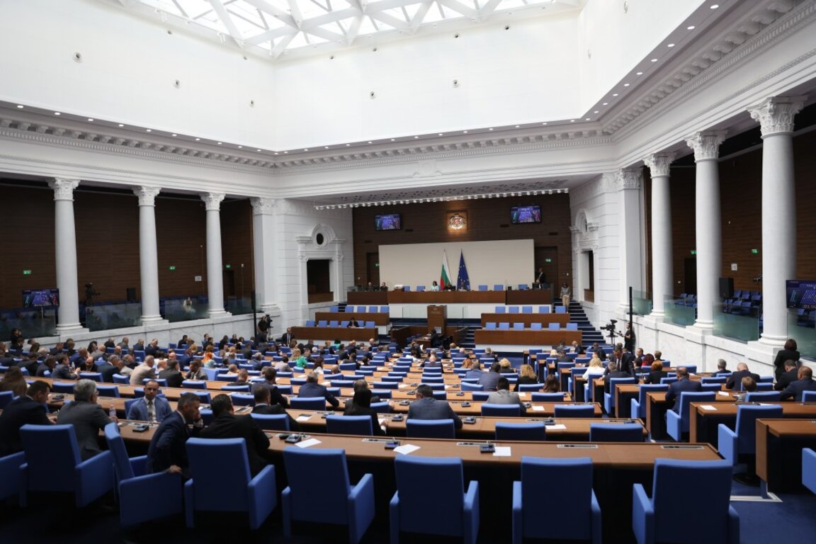 Извънредно заседание на парламента - 17 септември 2024 г.