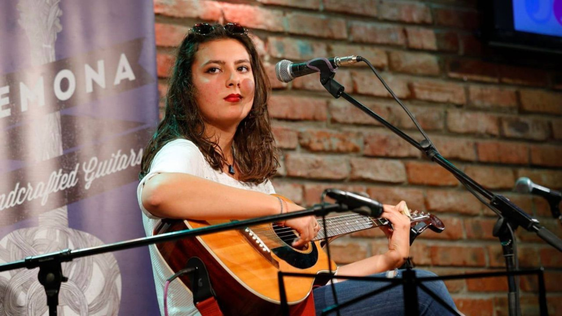 "Заключение" – дебютен сингъл на Рада Ил...