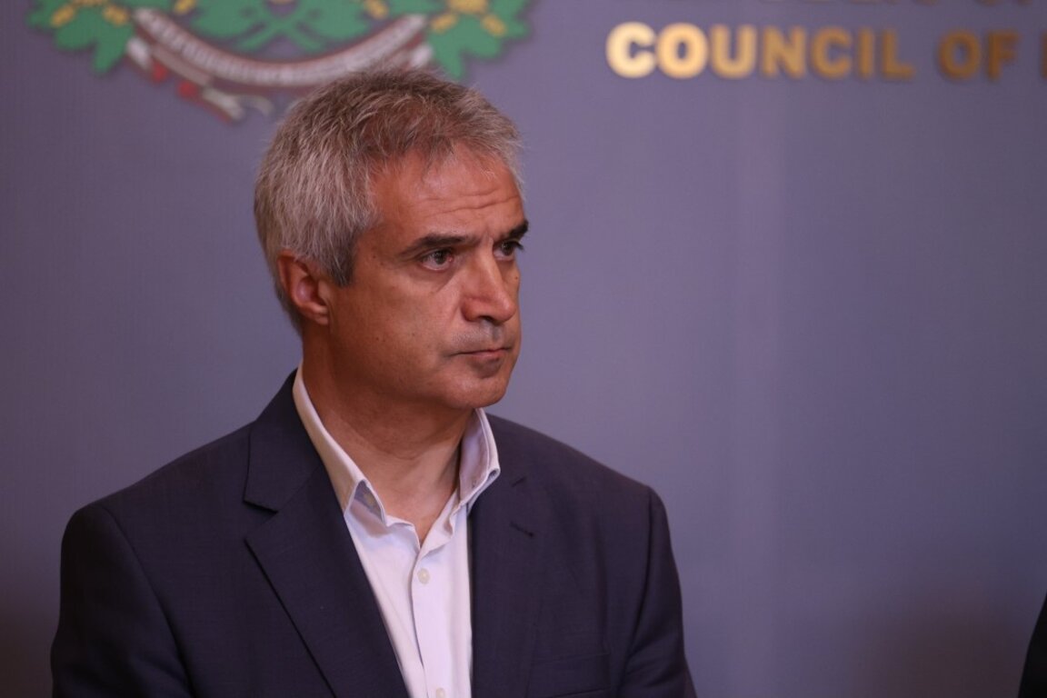 Министърът на енергетиката Румен Радев.