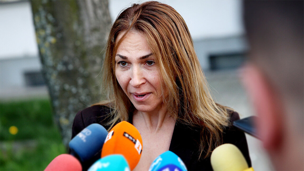 Петя Банкова