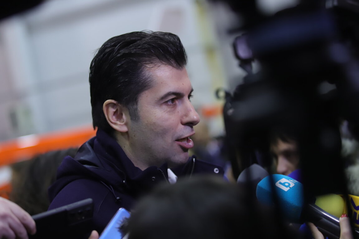 Кирил Петков: Докато Пеевски управлява ГЕРБ, няма да влезем в коалиция с тях