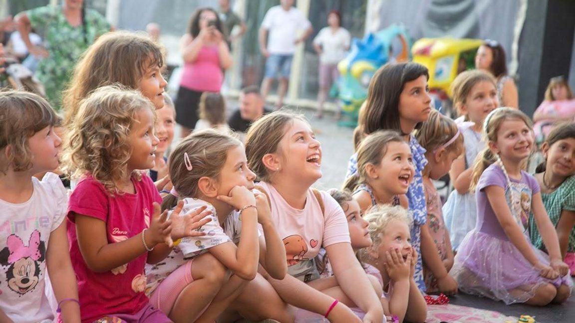 Международният фестивал „Арлекино и Мари...