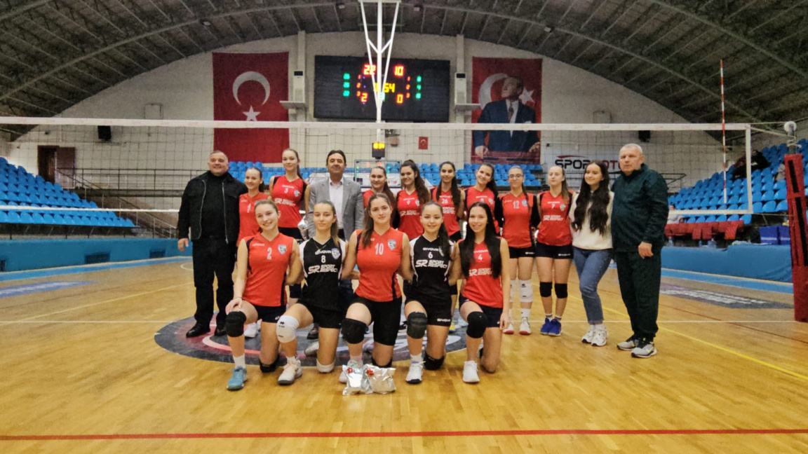 Отборът на ВК "Кирково 15" с две победи ...