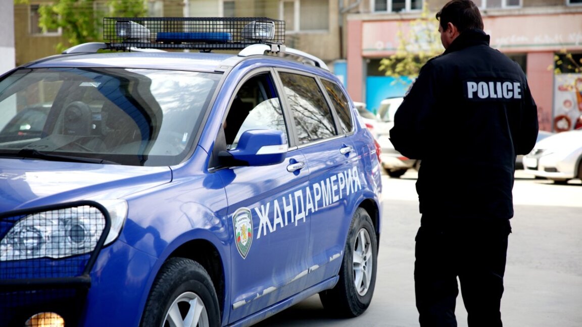 7 души са задържани при акцията в Митниците