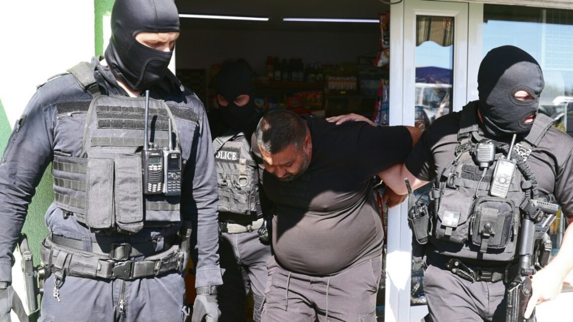 Акция срещу купения вот в столичен квартал преди местните избори през есента на 2023 г.