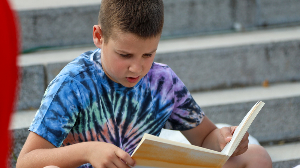 Четенето на глас развива уменията за разбиране на текста, гласят резултати от българо-италиански проект.