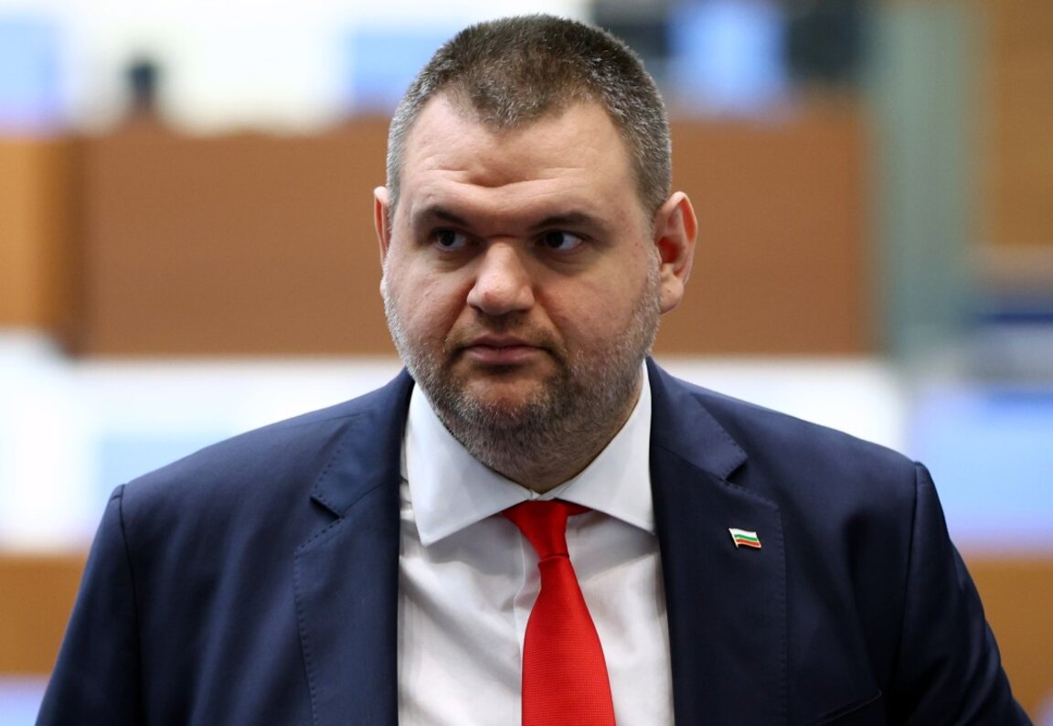 Пеевски: Представители на областни структури на ДПС са били притискани и плашени