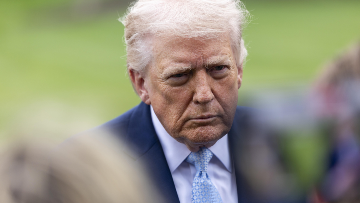 Тръмп обяви, че е унищожен най-големият ...