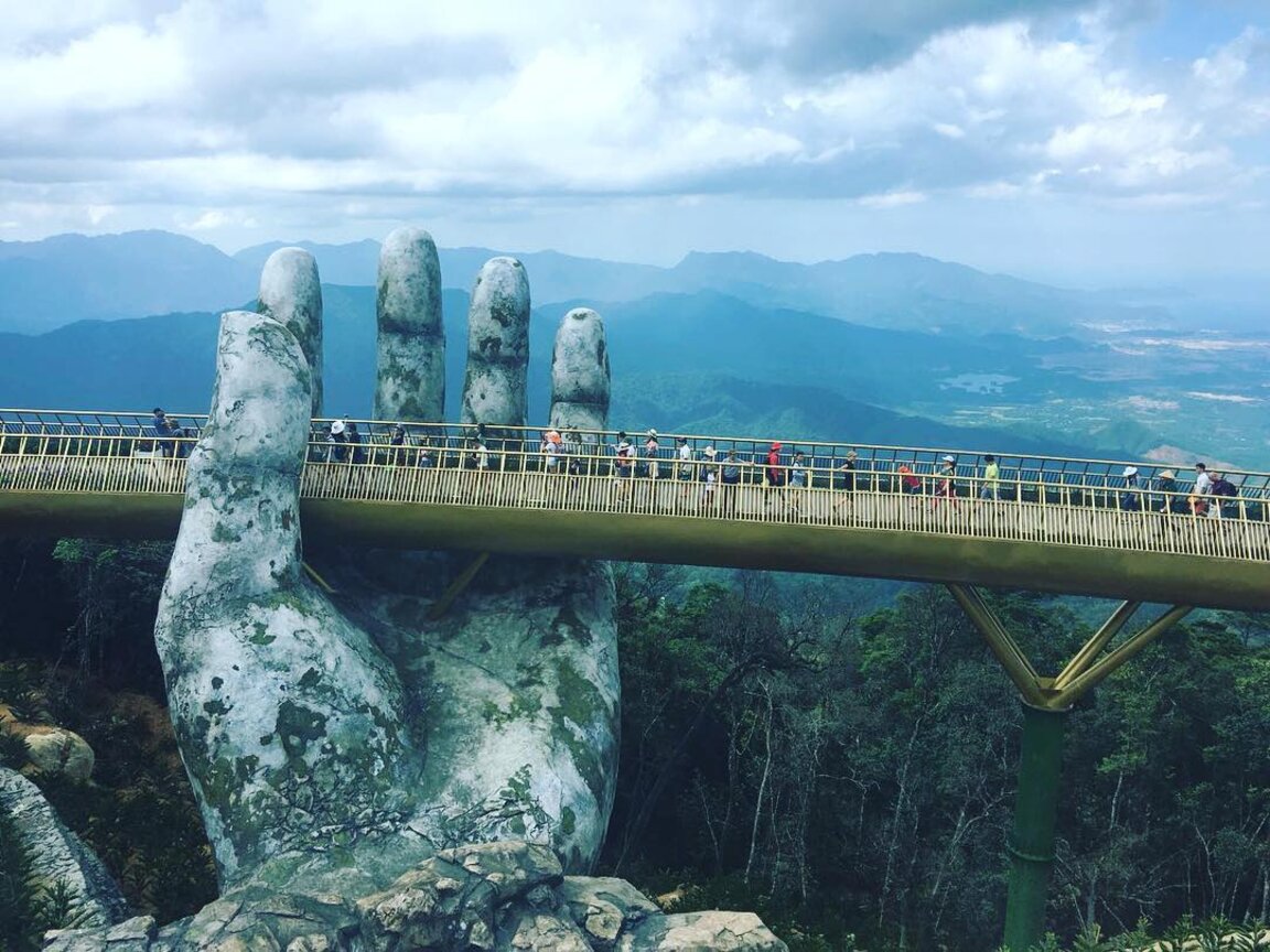 Златният мост във Виетнам