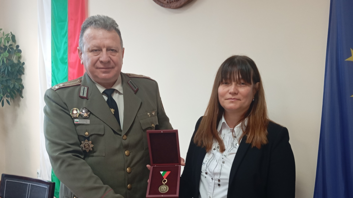 Нина Петкова е единственият кмет в област Монтана с награда от военния министър