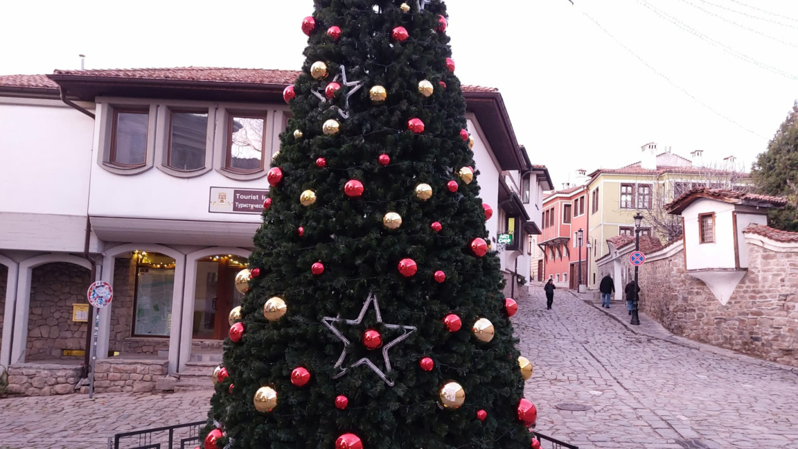 ''Точно днес'' на Коледа, празнично е!...