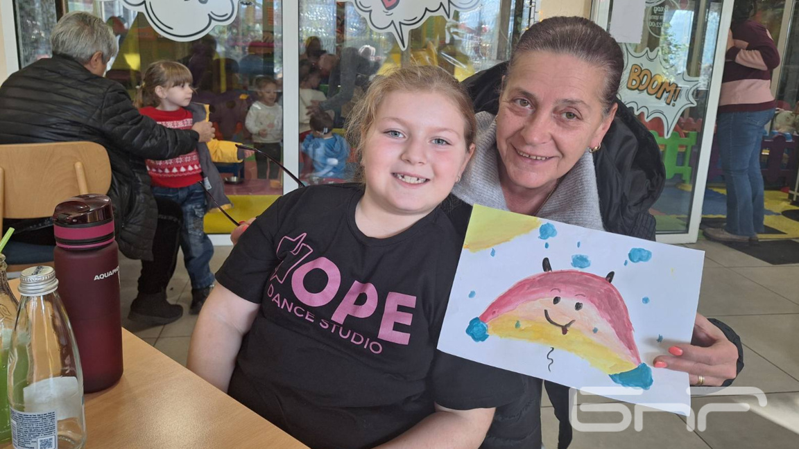 Станислава  Коцева от Петрич е едно от децата  на "Българската  Коледа"