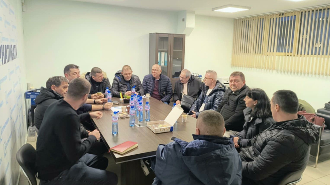 "Алтернативата на гражданите" с приемна,...