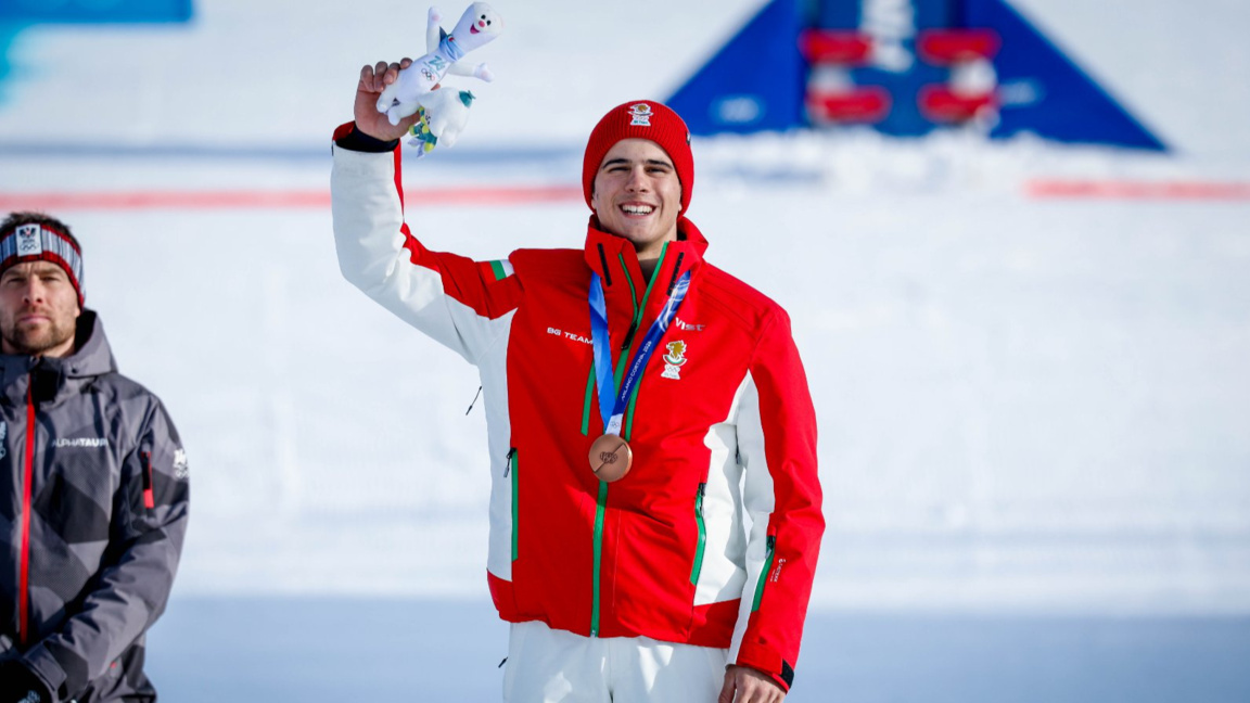 Замфиров се прибира днес...