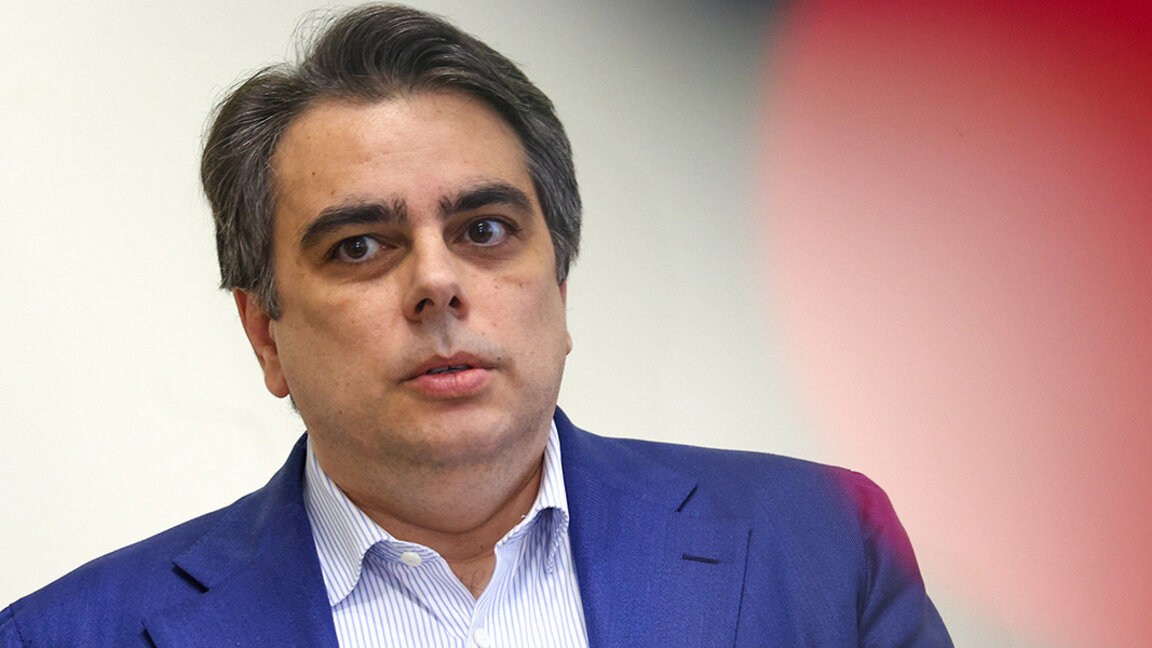 Асен Василев