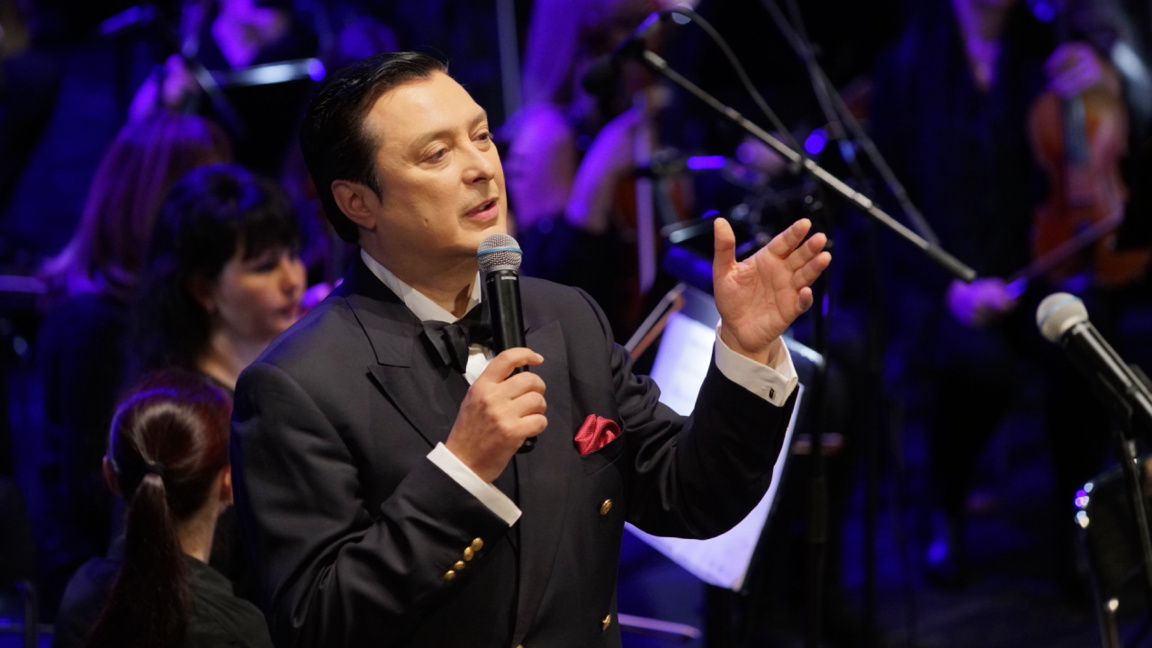 Романтично шоу на Старозагорската опера ...