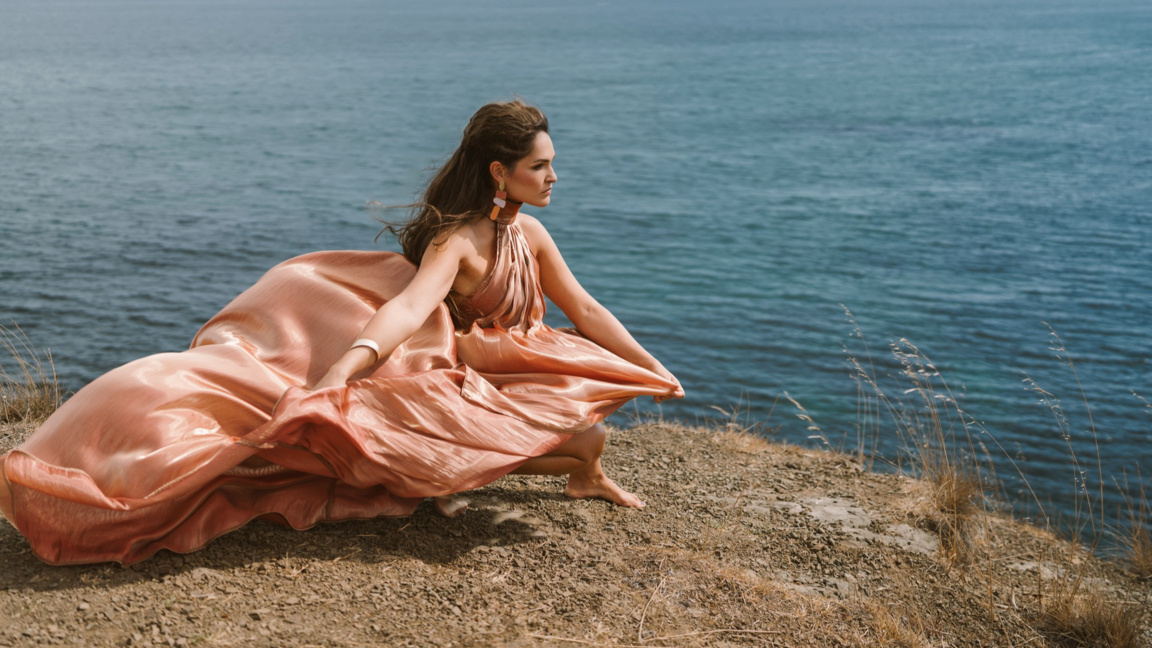 Веси Бонева представя "Под звездите"