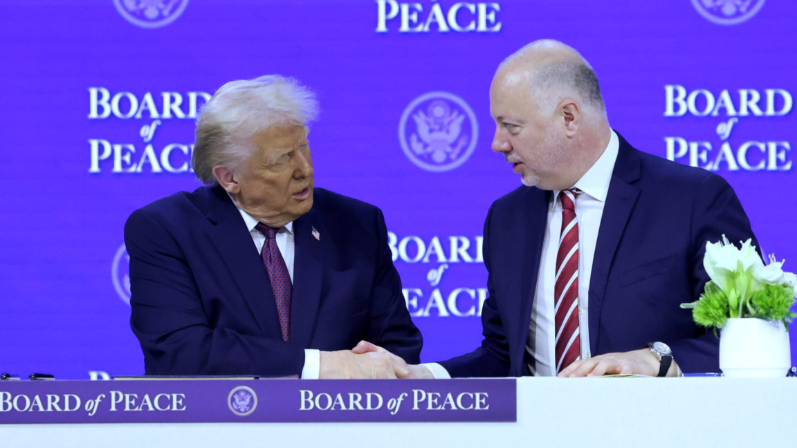 Доналд Тръмп с Росен Желязков в Давос.