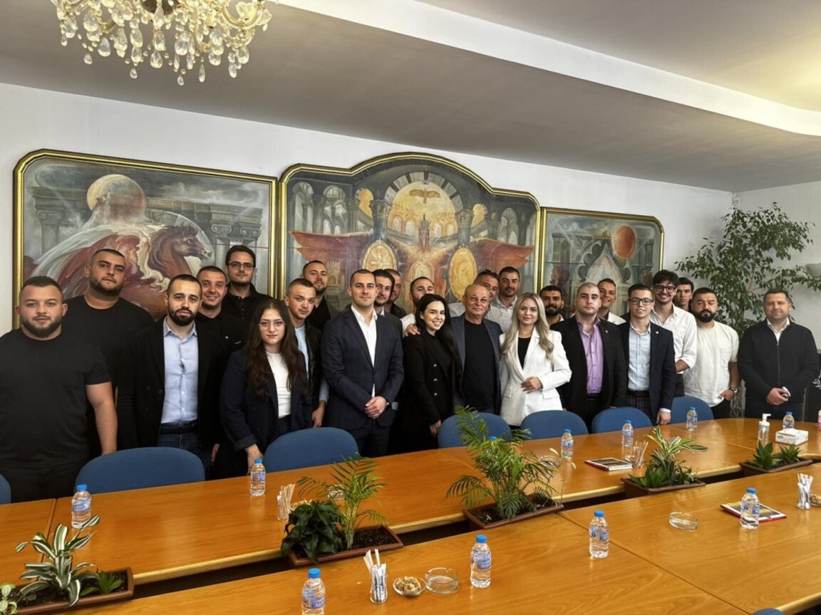 Ахмед Доган или Джевдет Чакъров ще водят листата в Разград