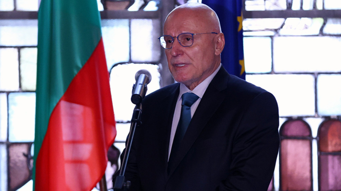 Управителят на БНБ заяви, че няма да ста...