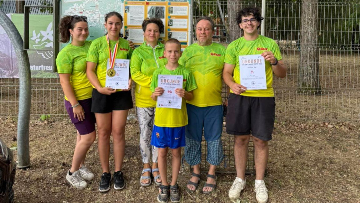 Състезатели и треньори от клуб "Селт" Казанлък