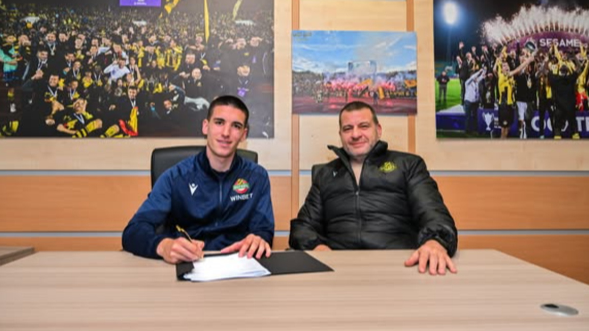 Ботев преподписа с Ивайло Видев...