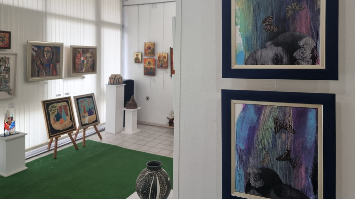 Коледна изложба на ямболската галерия "Стойчев"