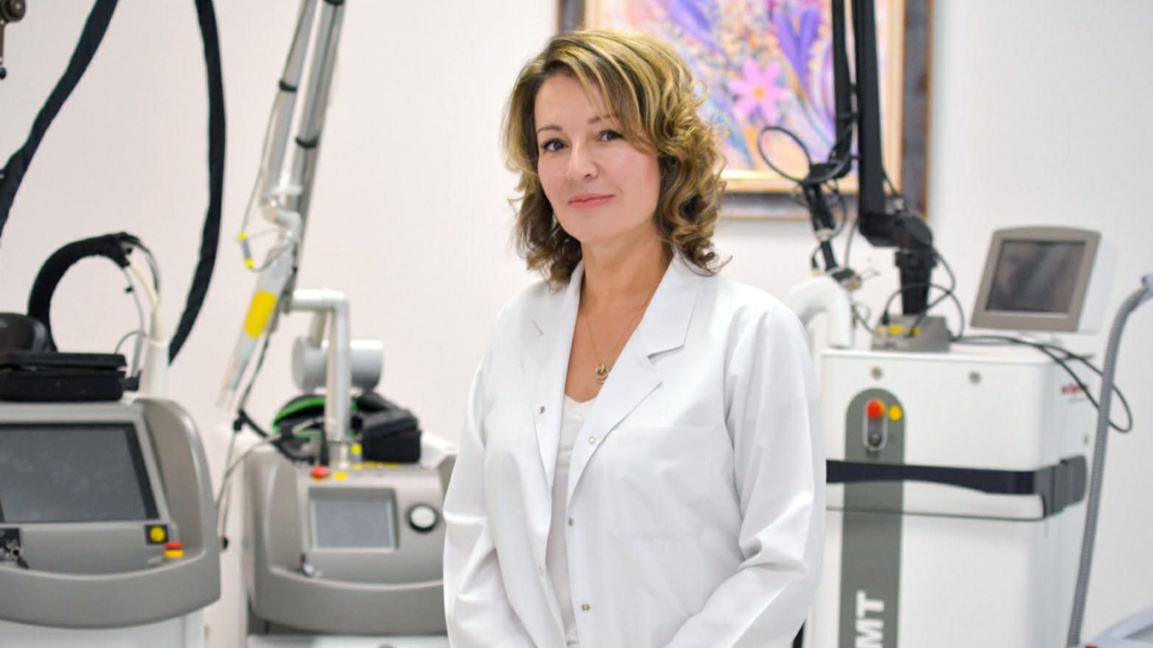 “Код Сияние” - акне и кожни проблеми при...