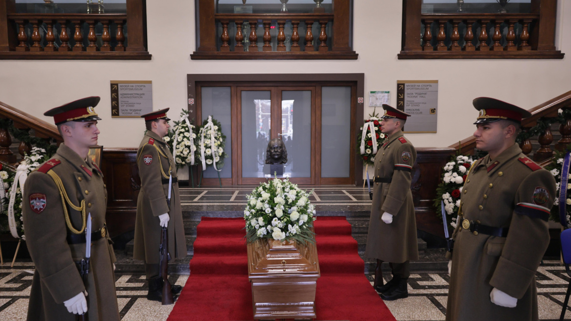 България се прощава с легендата Боян Радев