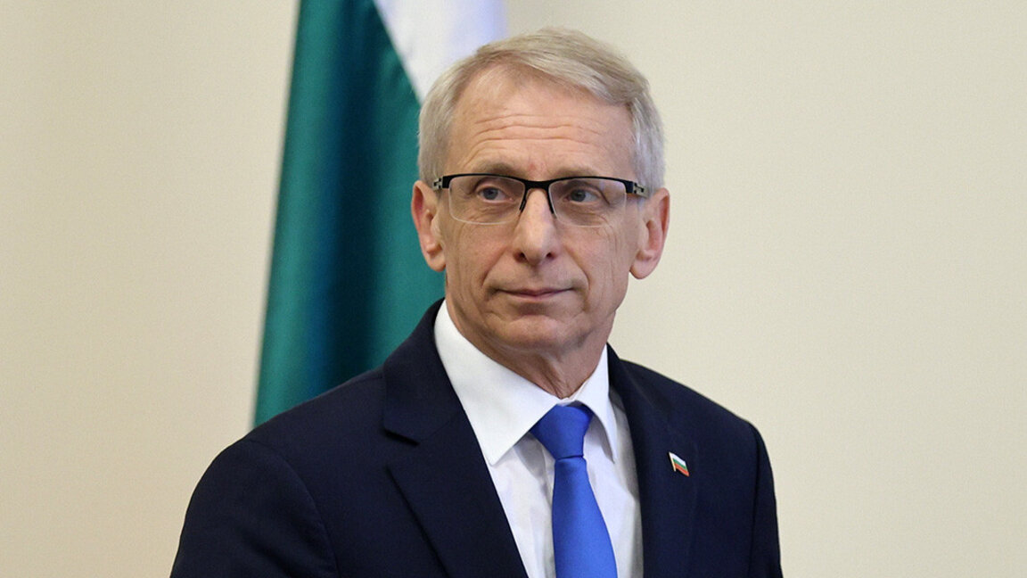 Николай Денков