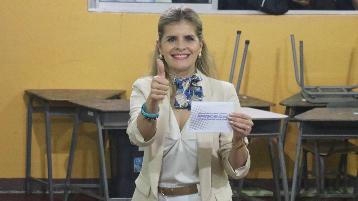 Лаура Фернандес