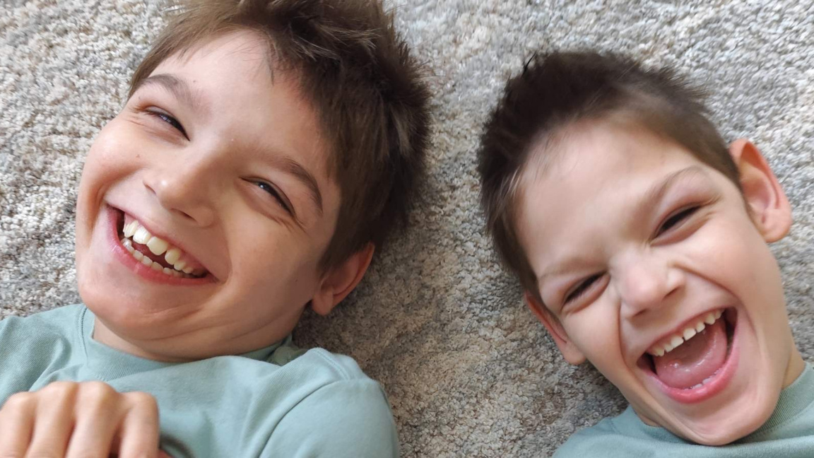 Тотислав и Димитър не спират да търсят н...