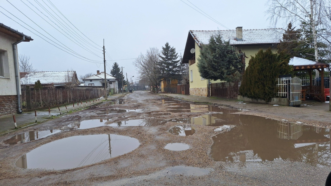 Жители на Дунавци: В града няма здрава у...