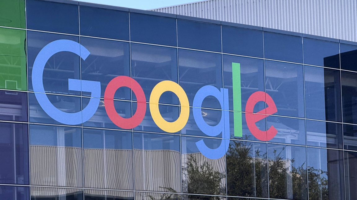 Alphabet пласира облигации за $20 млрд., за да финансира ИИ инфраструктура