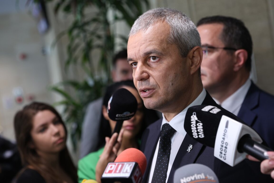 Костадин Костадинов