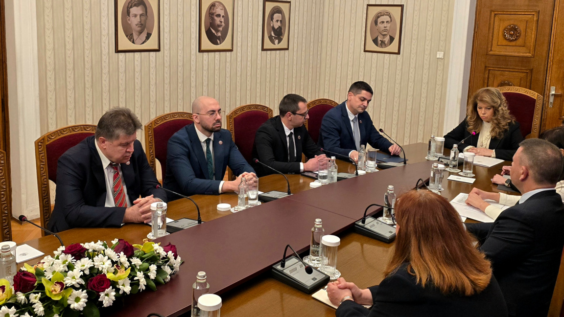 МЕЧ отказа да участва в консултации с Йотова