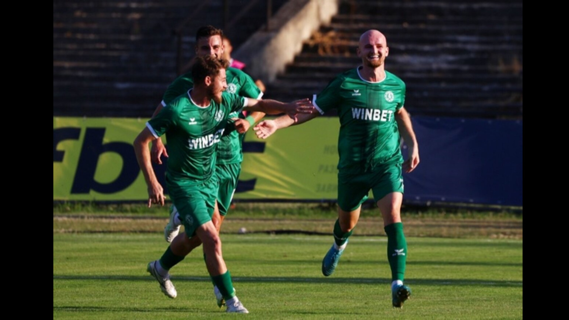 Врачанският "Ботев" се подсили със защит...