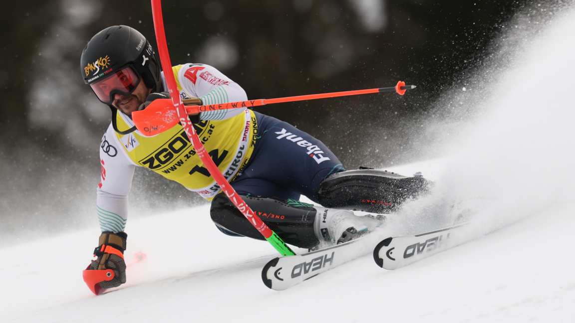 Алберт Попов с 18-о време в първия манш ...