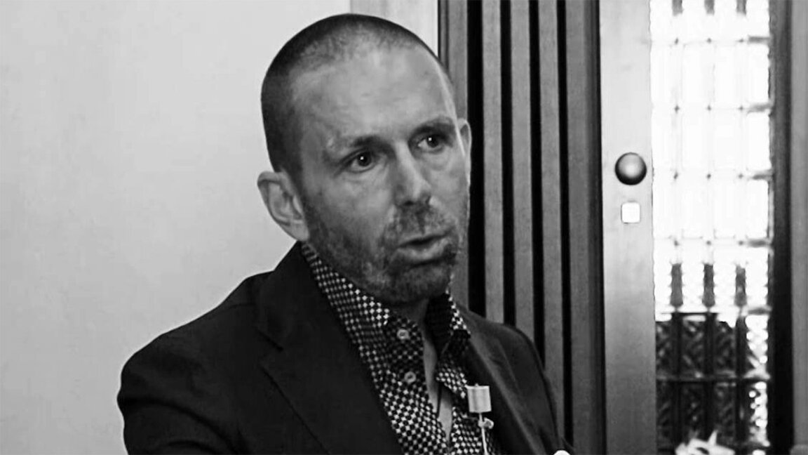 Мартин Божанов - Нотариуса