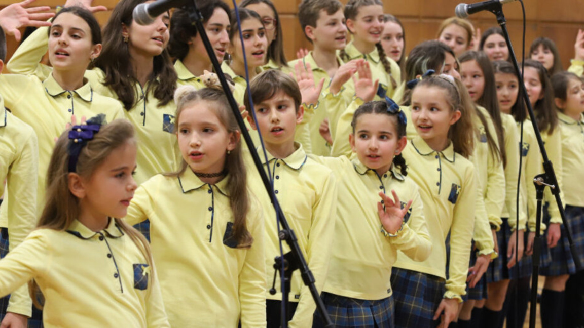 "Денят на хвърчилото" и  вокална група "Радиодецата"