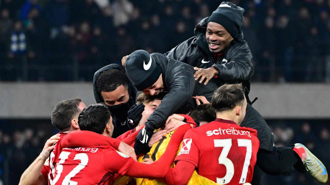 Фрайбург на полуфинал в Германия след др...