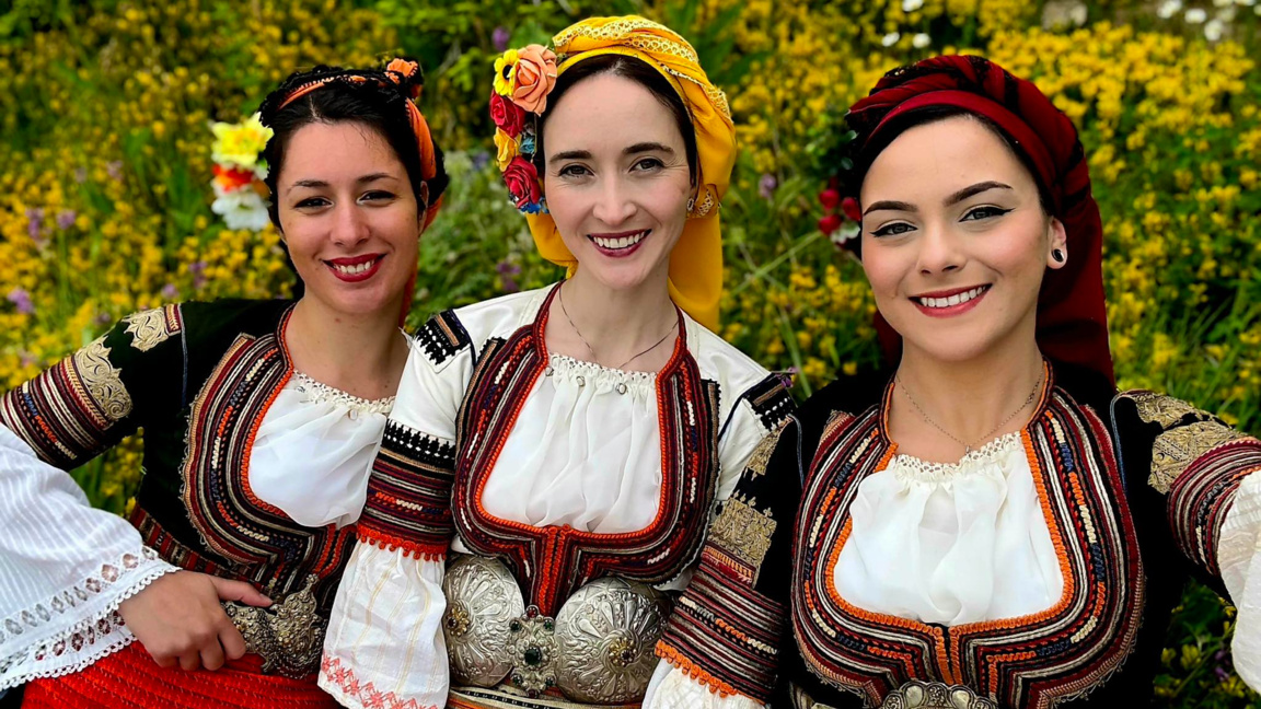 Младите, които променят бъдещето: Трио "...