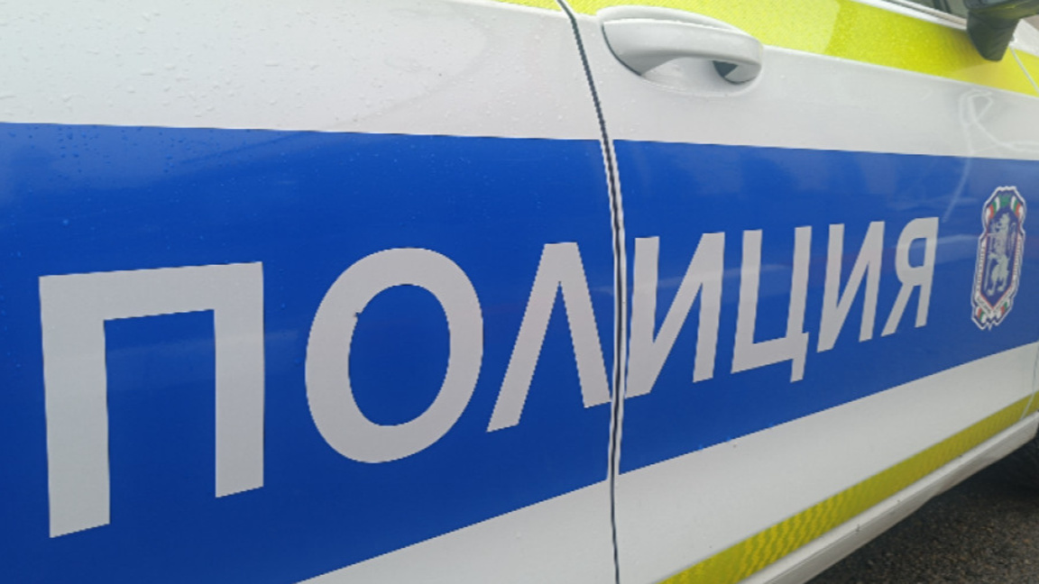 Отстраниха пиян полицай след катастрофа ...